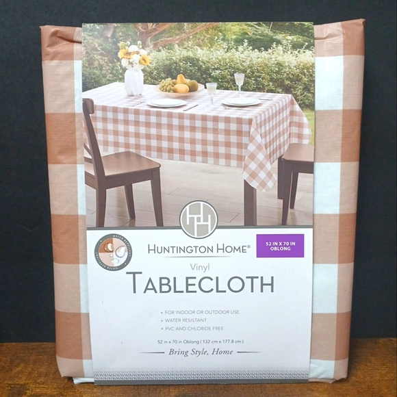 Indoor/Outdoor Vinyl Tablecloth, Water Resistant, 52x70" Oblong, Huntington Home - Picture 1 of 2
